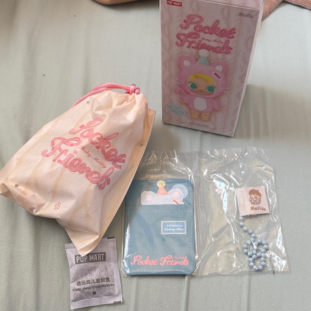 Pup Mart Pocket Friends Action Figure Set - Pink and Blue